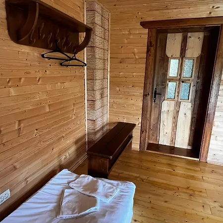 Ferienhaus роза вітрів Rachiw